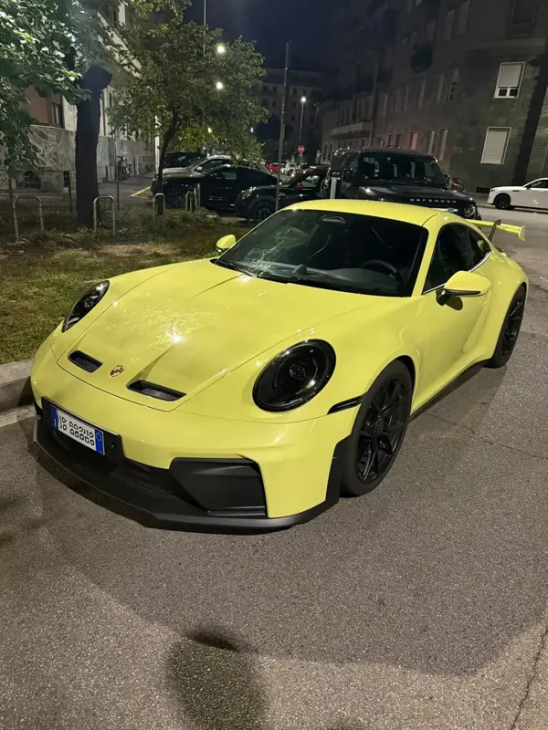 Porsche 911 GT3 Giallo · 510 CV · Coupé 2 posti