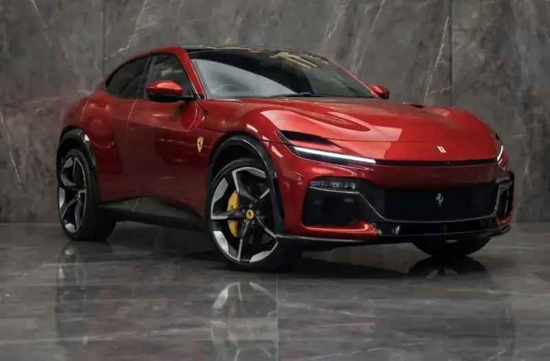 Ferrari Purosangue Rosso · V12 725 CV · 4 posti