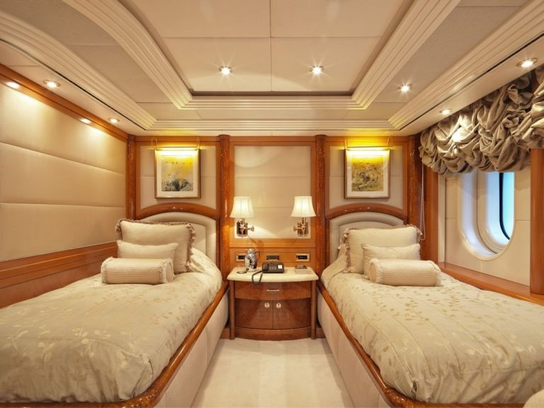 Lürssen 192 Capri I — cabina twin ospiti
